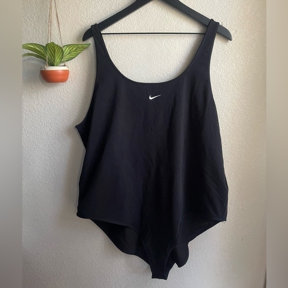Nike body suit - Picture 1 of 6